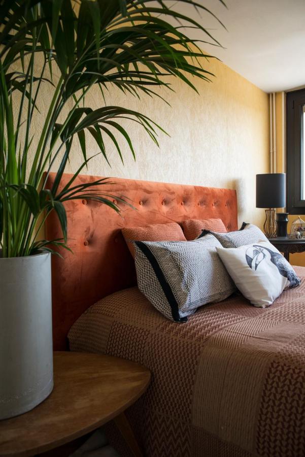 Chambre Avec Vue Domessin Luaran gambar